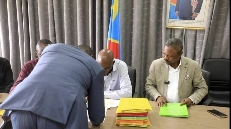 Paiement de 105 dossiers des personnes impactées du projet Rocades à Kinshasa