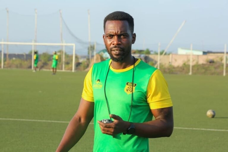 Linafoot D1 : « C’est avec beaucoup de détermination que nous allons entrer sur le terrain », Théodore Ngoyi, entraîneur adjoint de Maniema Union