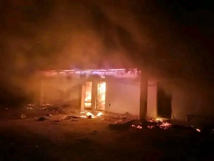 Un mort et plus de 50 commerces dévastés dans un incendie à Mambasa