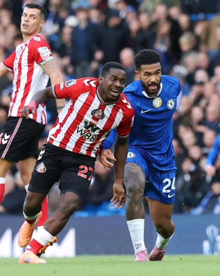 Mercato : « L’intérêt de Chelsea et Manchester United ne veut pas dire que Sadiki va partir » Régis Le Bris