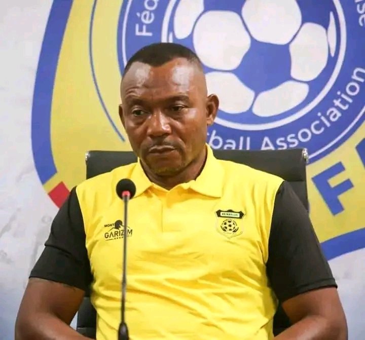 Linafoot Ligue 1 : « Même le grand Real Madrid perd parfois », Papy Kimoto recadre les supporters de Maniema Union