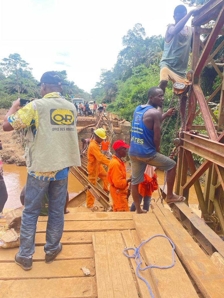 Suspension du trafic sur la route Iga Barrière–Mongwalu après l’écroulement du pont Nizi