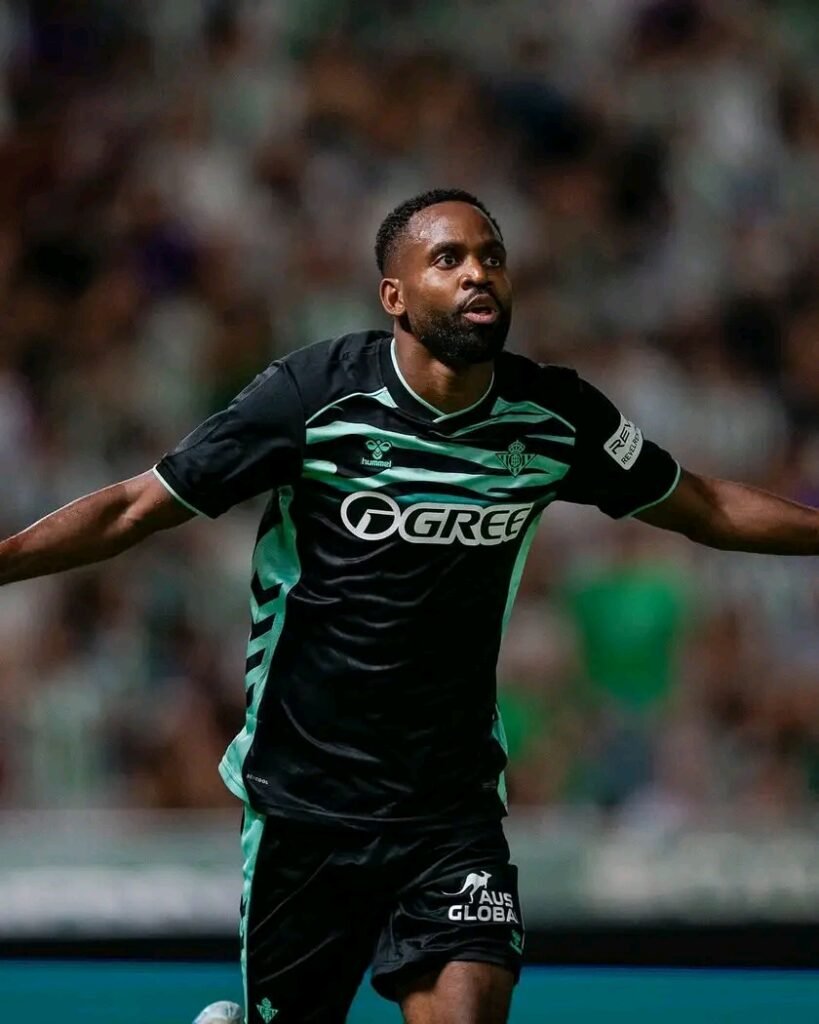 Mercato : trois clubs espagnols s’intéressent à Cédric Bakambu