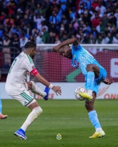 LeQuotidien : « Adil Boulbina renvoie les Léopards à la maison et les Fennecs d’Algérie en 1/4 de finale »