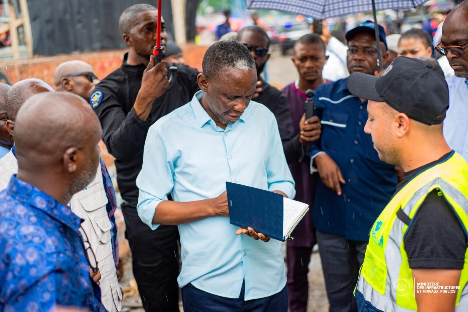 Le Génie militaire effectue des travaux d’assainissement sur plusieurs routes de Kinshasa