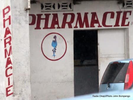 L’Autorité congolaise de réglementation pharmaceutique s’installe à Matadi pour mettre fin à l’anarchie des pharmacies