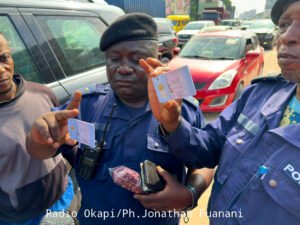 Contrôles routiers renforcés à Kinshasa : les autorités satisfaites mais les usagers dénoncent les abus