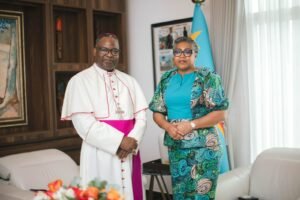 Mgr Chrispin Kimbeni plaide pour la réhabilitation de la RN16 au Kongo-Central