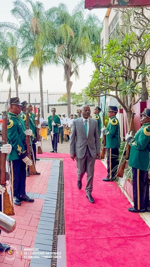 Le vice-Premier ministre de la Défense nationale en mission en Afrique du Sud