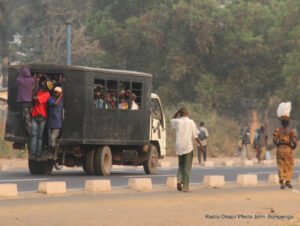 Indignation après l’immobilisation d’un corbillard transportant un cadavre, lors d’un contrôle à Kinshasa