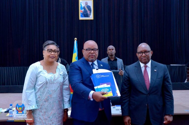 Parlement : le Gouvernement dépose deux projets de loi pour ratifier l’accord de paix avec le Rwanda et l’accord stratégique avec les États‑Unis