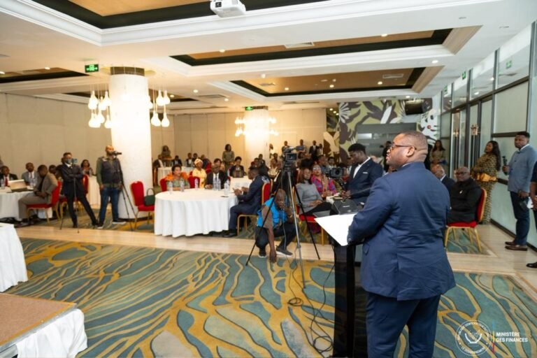 Doudou Fwamba satisfait de l’exécution du Plan d’actions du GAFI à près de 90 %