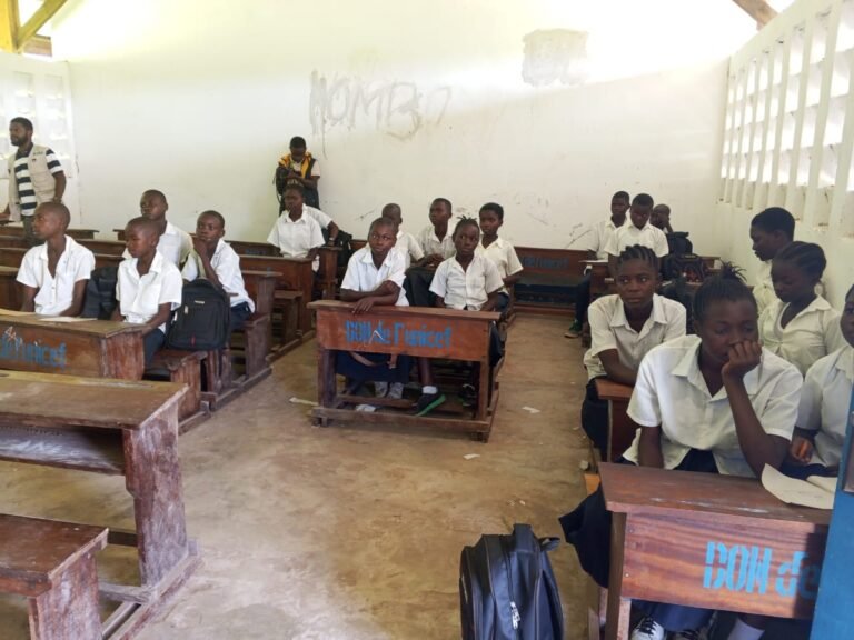 Au moins 500 enfants scolarisés gratuitement grâce à l’UNICEF et CARITAS au Tanganyika