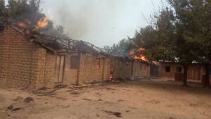 Les rebelles de l’AFC/M23 incendient plus de 100 habitations à Lukweti à Masisi