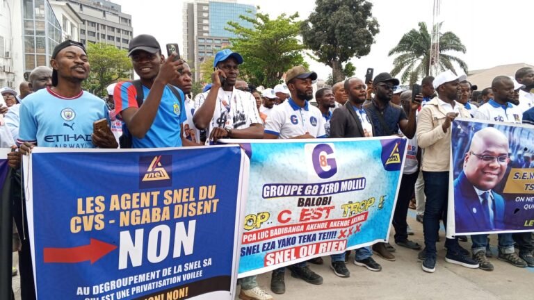 Les agents de la SNEL manifestent contre un projet de scission de l’entreprise