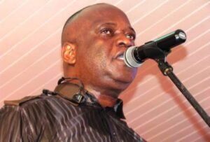 En concert au Zénith de Paris, ce 24 avril Jossart Nyoka Longo et ses musiciens posent leurs valises à Paris