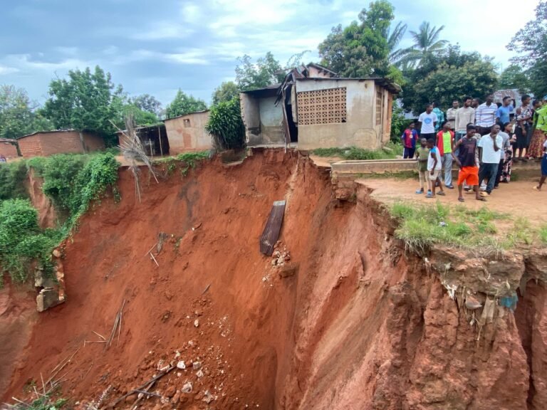 Kasaï-Central : les communautés locales formées pour freiner la progression des érosions à Kananga