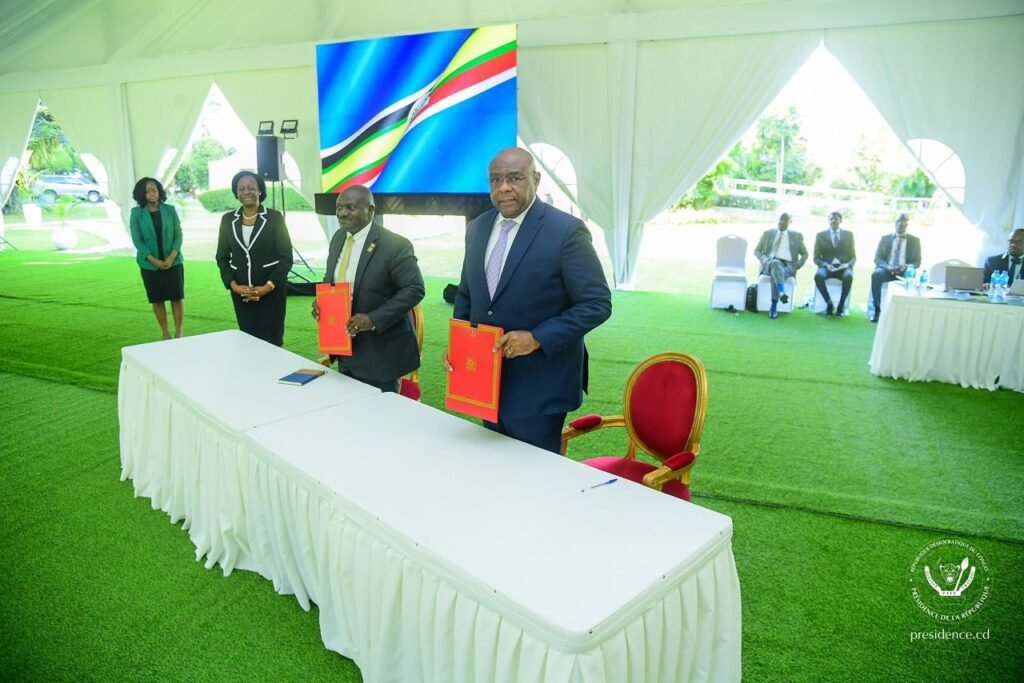 RDC – Ouganda : signature de 6 mémorandums d’entente à Kampala