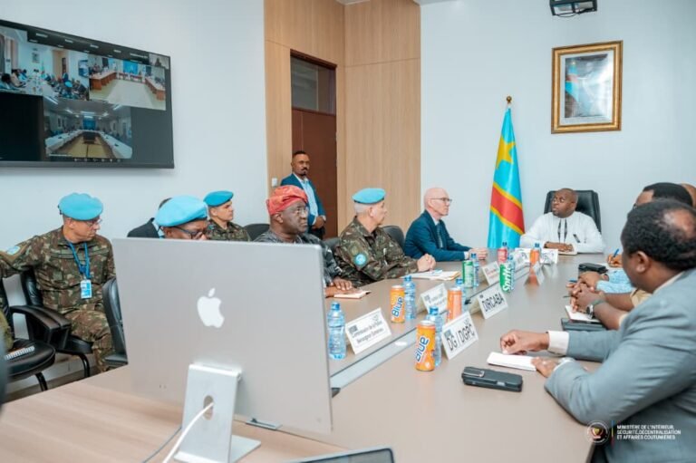 Ebola dans l’Est de la RDC : autorités et MONUSCO renforcent la coordination sécuritaire