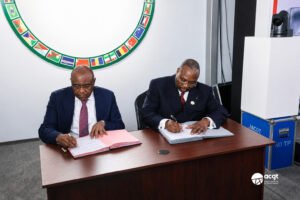 Signature de l’appel à propositions du Projet Pont Route-Rail entre Kinshasa et Brazzaville
