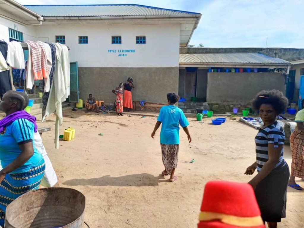 Suspectés d’Ebola, cinq détenus de la prison de Bunia testés négatifs