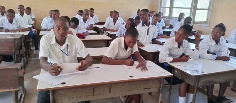 Examen d’État 2026 à Kamina : les finalistes jugent les épreuves abordables malgré quelques difficultés