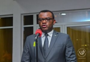 Jean-Pierre Lihau s’explique à l’Assemblée nationale sur les agents fictifs et les doublons de matricules en RDC