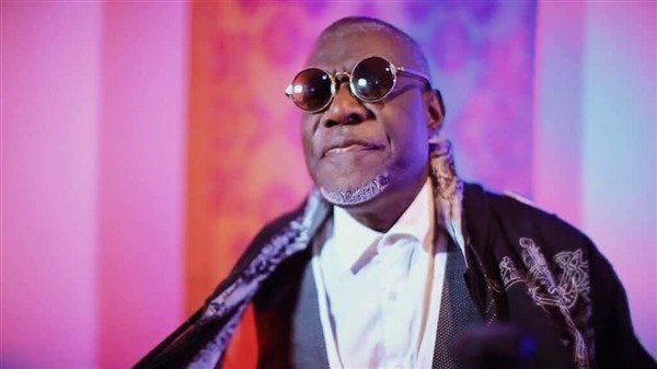 Biographie de Pascal Poba : L’orfèvre de l’ombre de la rumba congolaise