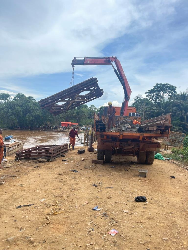 Début des travaux de reconstruction du pont Lukaya à Kinshasa