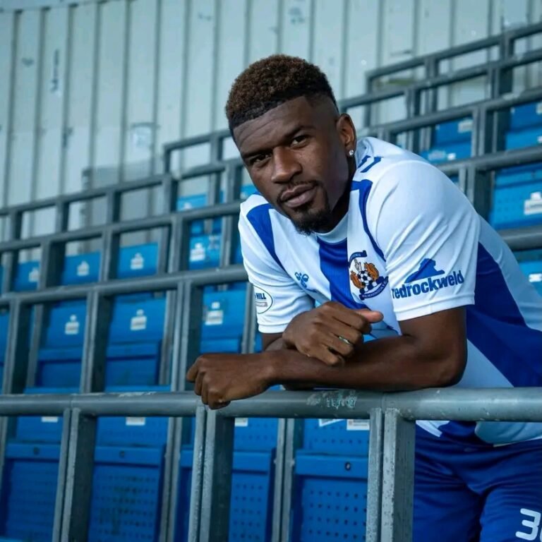 Mercato : après la Coupe du Monde, Aaron Tshibola retrouve ses repères en Écosse