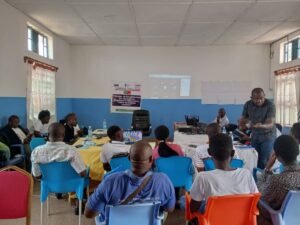 À Mambasa, les leaders d’opinion s’unissent contre la désinformation, frein à la lutte contre Ebola