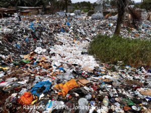 Des caniveaux transformés en dépotoirs publics à Kinshasa/Ngaliema