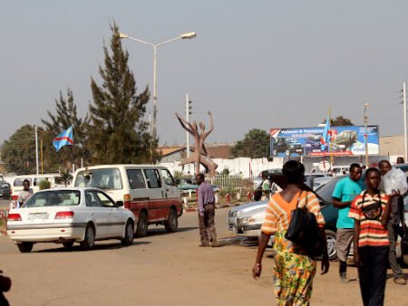 Le contrôle des documents des véhicules paralyse les transports et fait flamber les prix à Lubumbashi