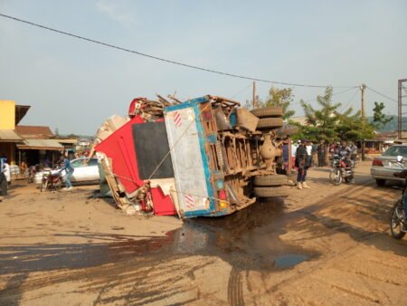 Haut-Katanga : le bilan de l’accident sur l’axe Likasi-Lubumbashi passe de 5 à 22 morts