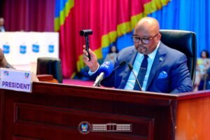7sur7 : Loi sur le référendum, Félix Tshisekedi sollicite une nouvelle délibération au Parlement