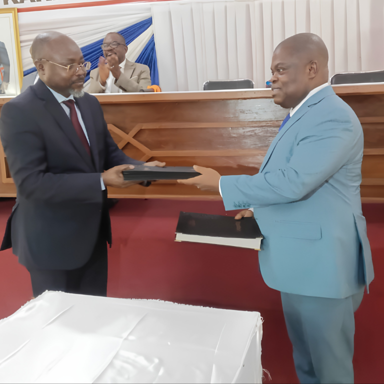 Maniema : un mémorandum signé avec la Tanzanie pour construire une barge de 500 tonnes sur l’axe Kindu-Ubundu
