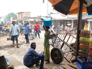 Mbuji-Mayi : l’eau en sachet, une consommation courante à hauts risques sanitaires